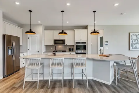 2833 Summer Court Lindenhurst IL 60046