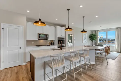 2833 Summer Court Lindenhurst IL 60046
