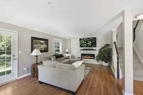 560 Jennifer Circle Mundelein IL 60060