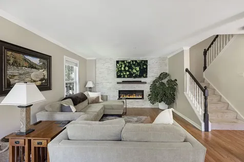 560 Jennifer Circle Mundelein IL 60060