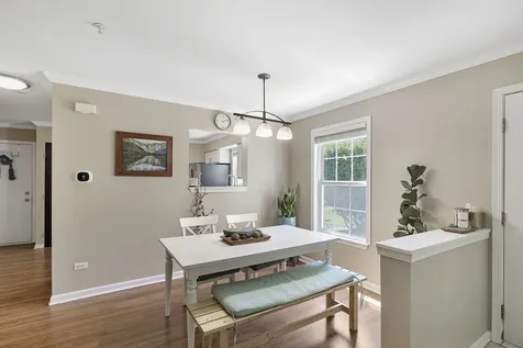 560 Jennifer Circle Mundelein IL 60060