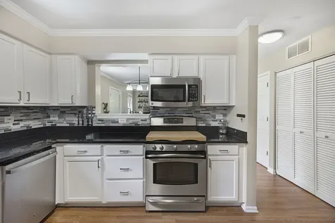 560 Jennifer Circle Mundelein IL 60060