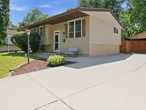2711 Caddy Lane Joliet IL 60435