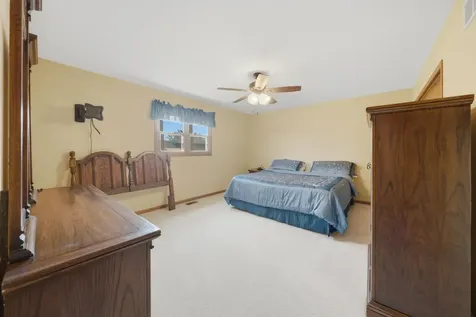 17019 Bedford Lane Tinley Park IL 60477