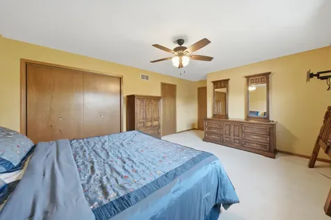 17019 Bedford Lane Tinley Park IL 60477