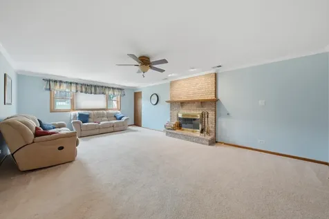 17019 Bedford Lane Tinley Park IL 60477