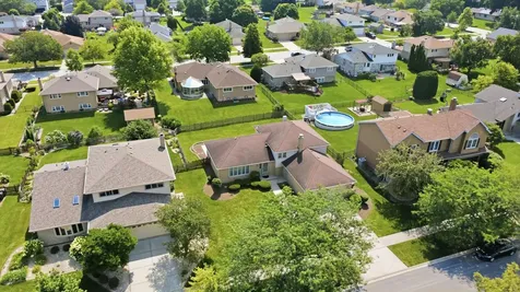 17019 Bedford Lane Tinley Park IL 60477