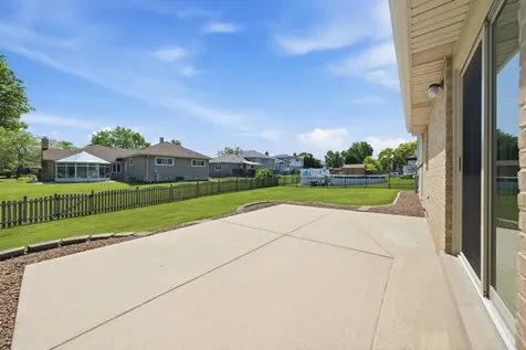 17019 Bedford Lane Tinley Park IL 60477