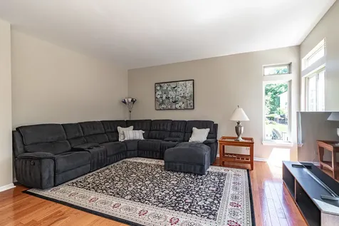 7401 Inglenook Lane Gurnee IL 60031
