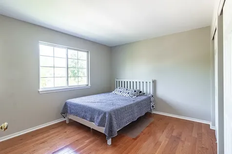 7401 Inglenook Lane Gurnee IL 60031