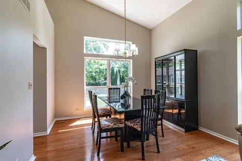 7401 Inglenook Lane Gurnee IL 60031