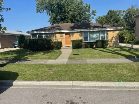 9521 North Kildare Avenue Skokie IL 60076