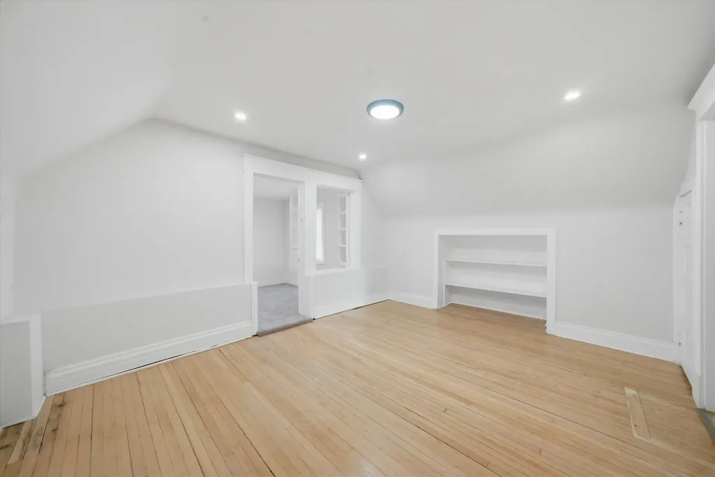 1446 East 71st Place Chicago IL 60619