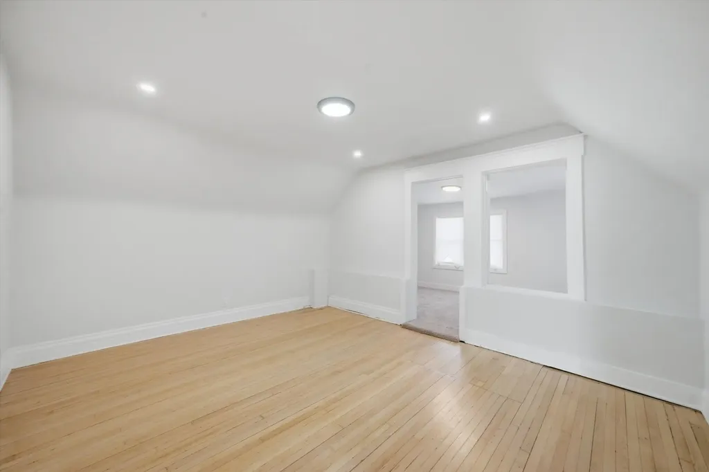 1446 East 71st Place Chicago IL 60619