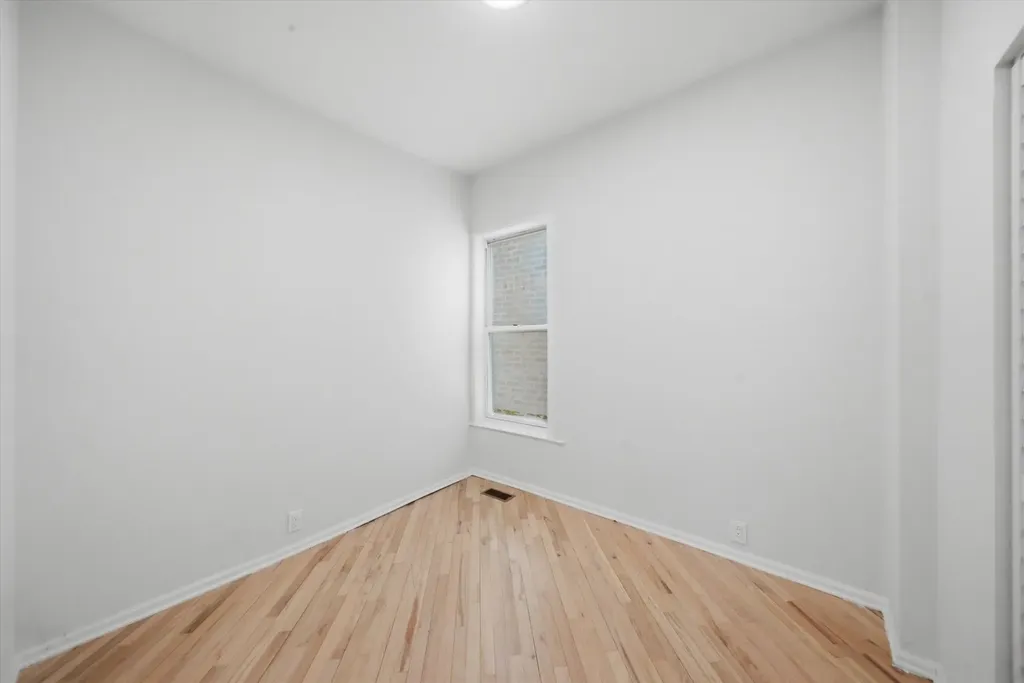 1446 East 71st Place Chicago IL 60619