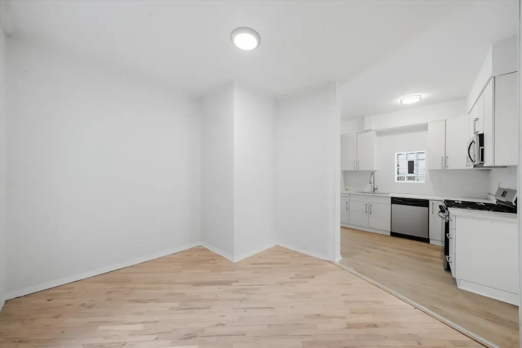 1446 East 71st Place Chicago IL 60619