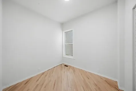 1446 East 71st Place Chicago IL 60619