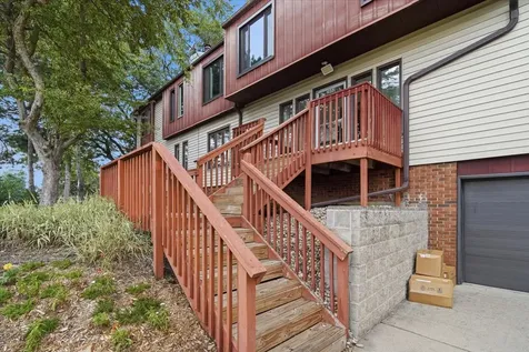 2802 East Lincoln Street Bloomington IL 61704