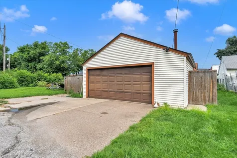 3708 5TH Avenue Moline IL 61265