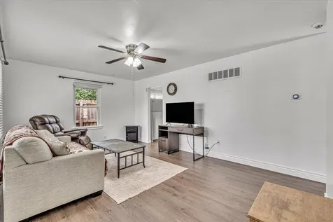 3708 5TH Avenue Moline IL 61265