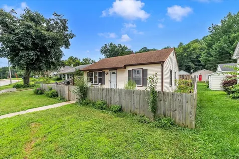 3708 5TH Avenue Moline IL 61265