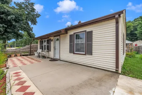 3708 5TH Avenue Moline IL 61265