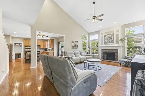 531 Brookside Avenue Algonquin IL 60102