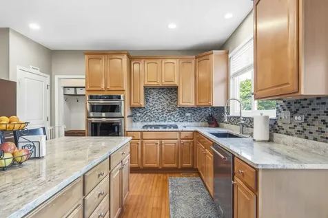 531 Brookside Avenue Algonquin IL 60102