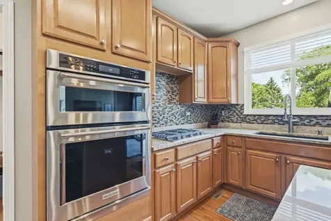 531 Brookside Avenue Algonquin IL 60102