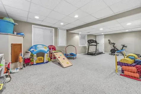 531 Brookside Avenue Algonquin IL 60102