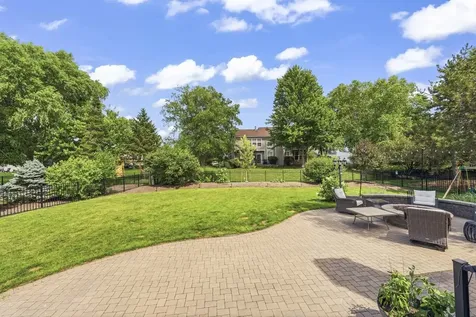 531 Brookside Avenue Algonquin IL 60102