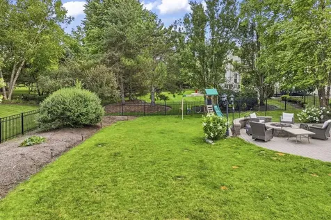 531 Brookside Avenue Algonquin IL 60102
