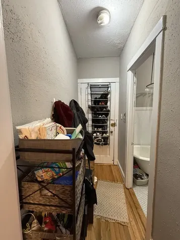 713 West Barry Avenue Chicago IL 60657