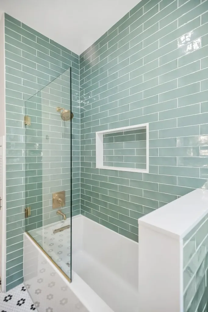 4635 North Paulina Street Chicago IL 60640