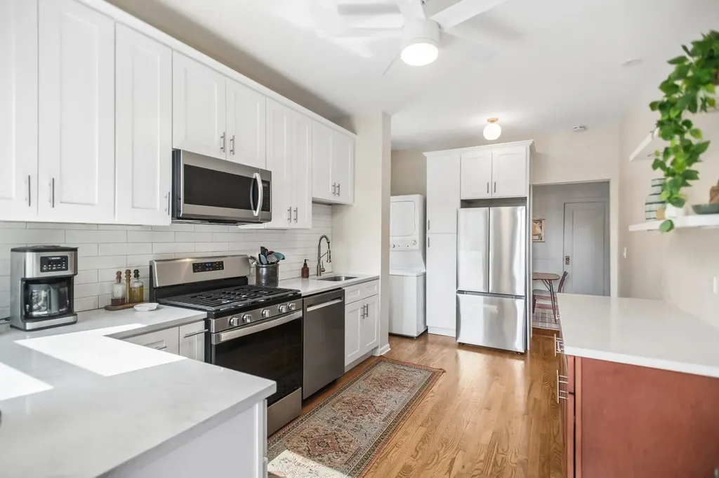 4635 North Paulina Street Chicago IL 60640