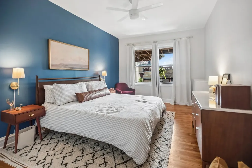 4635 North Paulina Street Chicago IL 60640