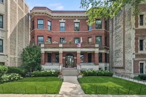 4635 North Paulina Street Chicago IL 60640