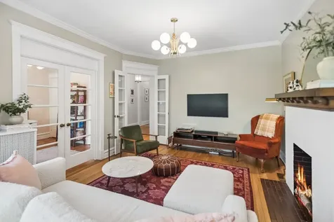 4635 North Paulina Street Chicago IL 60640