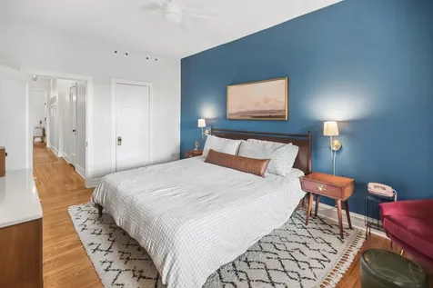 4635 North Paulina Street Chicago IL 60640