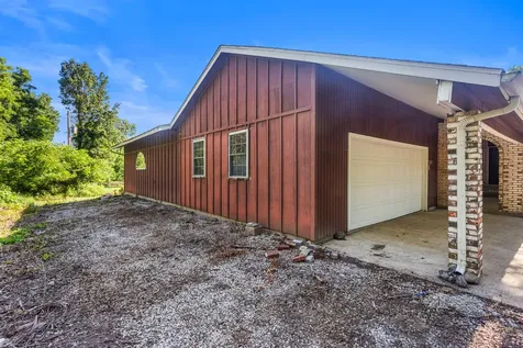 2102 Fogel Road Mahomet IL 61853