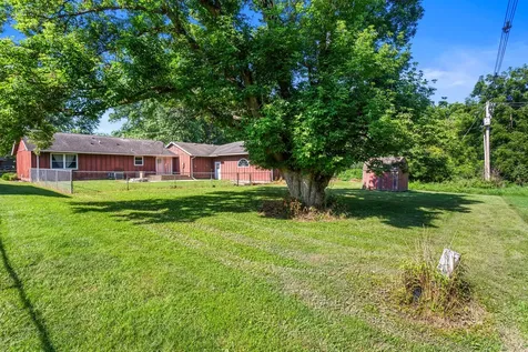 2102 Fogel Road Mahomet IL 61853