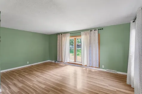 2102 Fogel Road Mahomet IL 61853