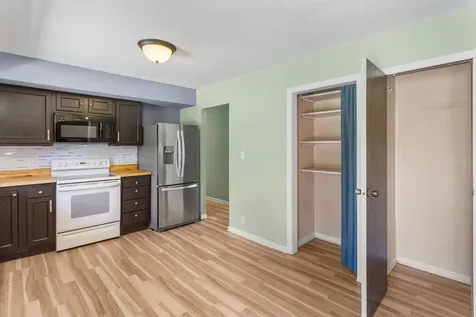 2102 Fogel Road Mahomet IL 61853