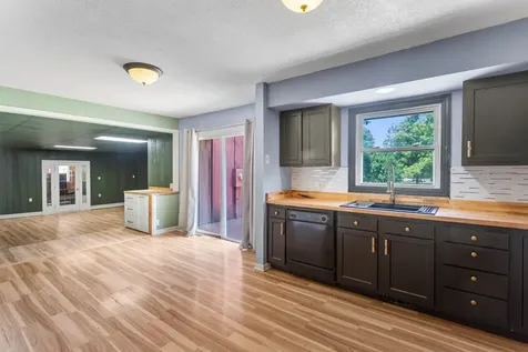 2102 Fogel Road Mahomet IL 61853