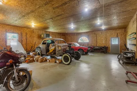 2102 Fogel Road Mahomet IL 61853