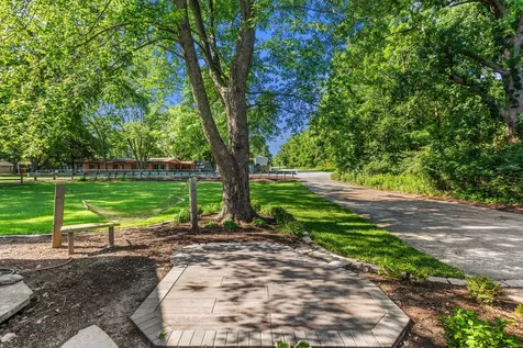 2102 Fogel Road Mahomet IL 61853