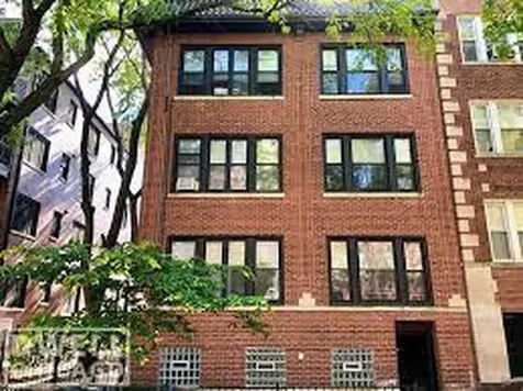 709 West Barry Avenue Chicago IL 60657