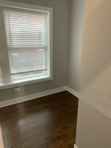 709 West Barry Avenue Chicago IL 60657