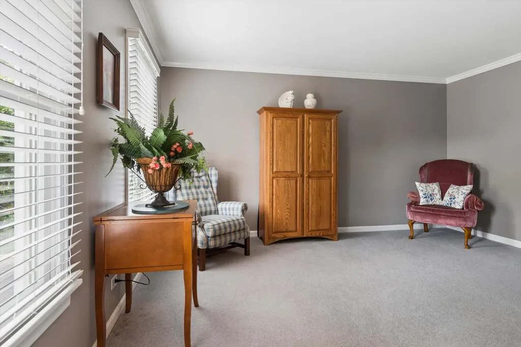 1137 Hyde Park Lane Naperville IL 60565