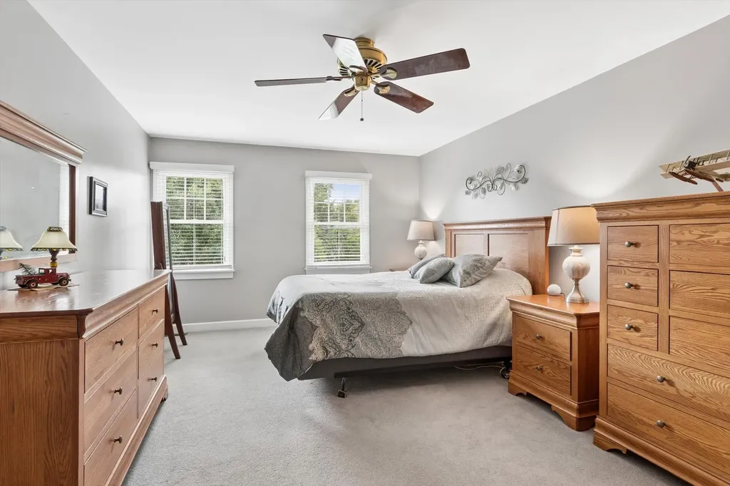 1137 Hyde Park Lane Naperville IL 60565
